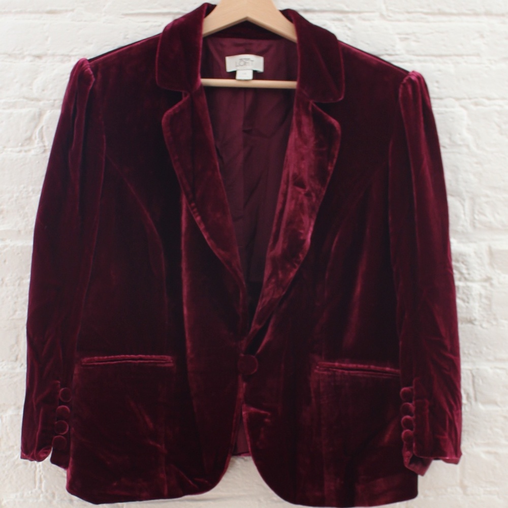 LOFT Cranberry Crushed Velvet Blazer - Sz. 14